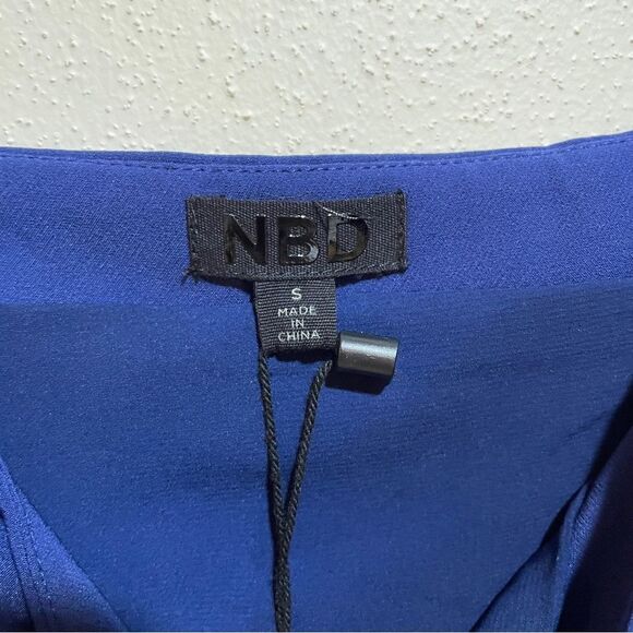 NEW NBD Revolve Cosmopolitan Mini Dress Blue Size Small Slit Party - Picture 15 of 16